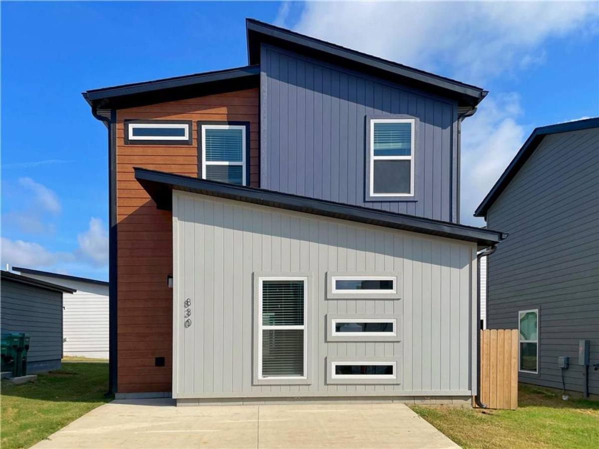House for rent at 830 Ventnor Ave, Bentonville, AR 72712