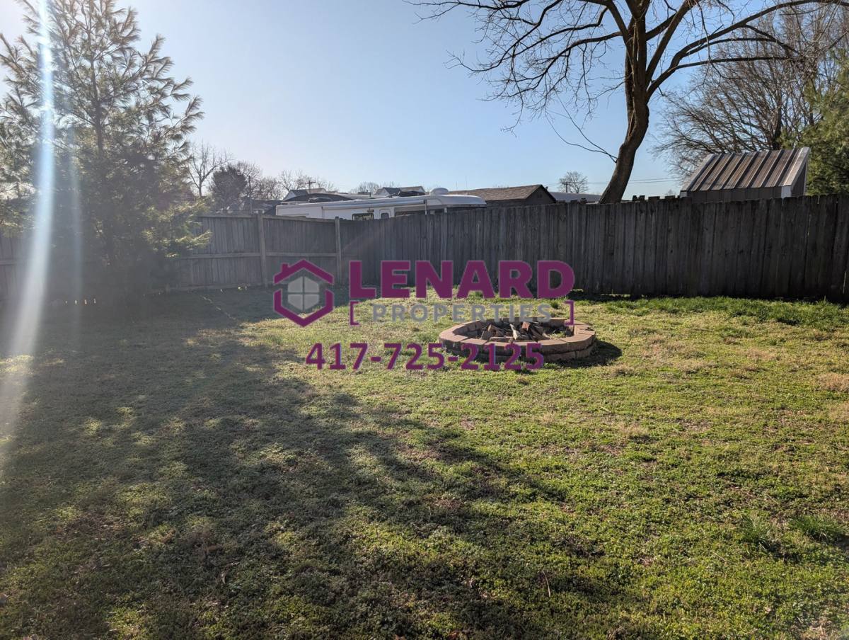 House for rent at 630 S Market Ave, Springfield, MO 65806
