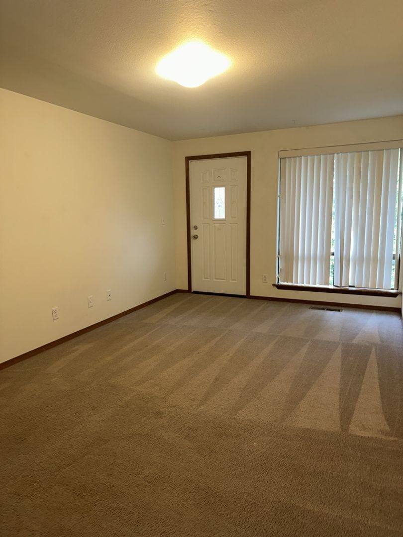 House for rent at 1321 Toledo St, Bellingham, WA 98229