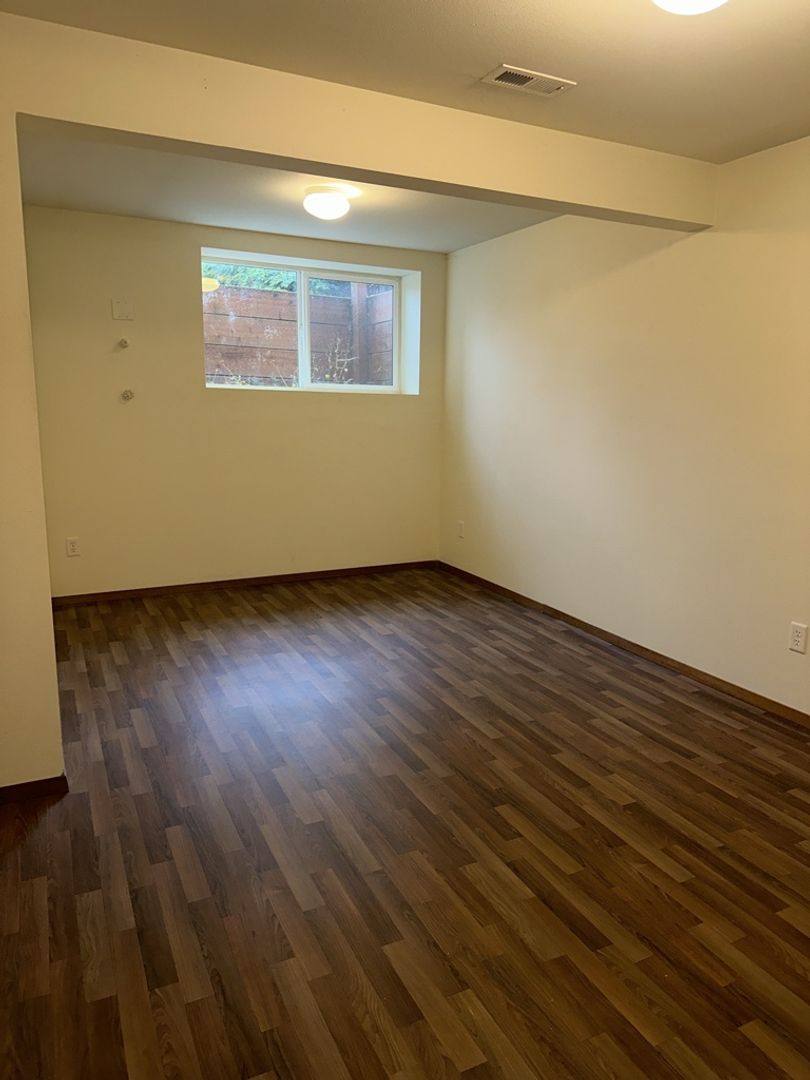House for rent at 1321 Toledo St, Bellingham, WA 98229