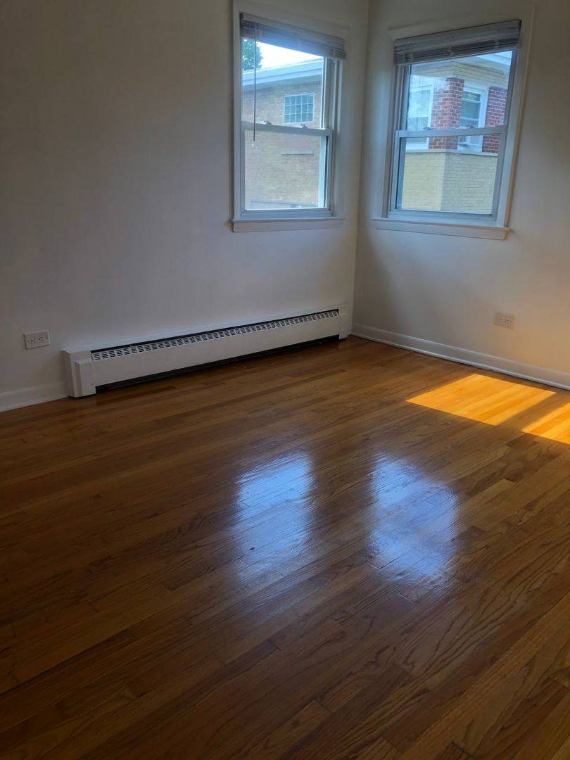 Apartment for rent at 145 E Palatine Rd, Palatine, IL 60067