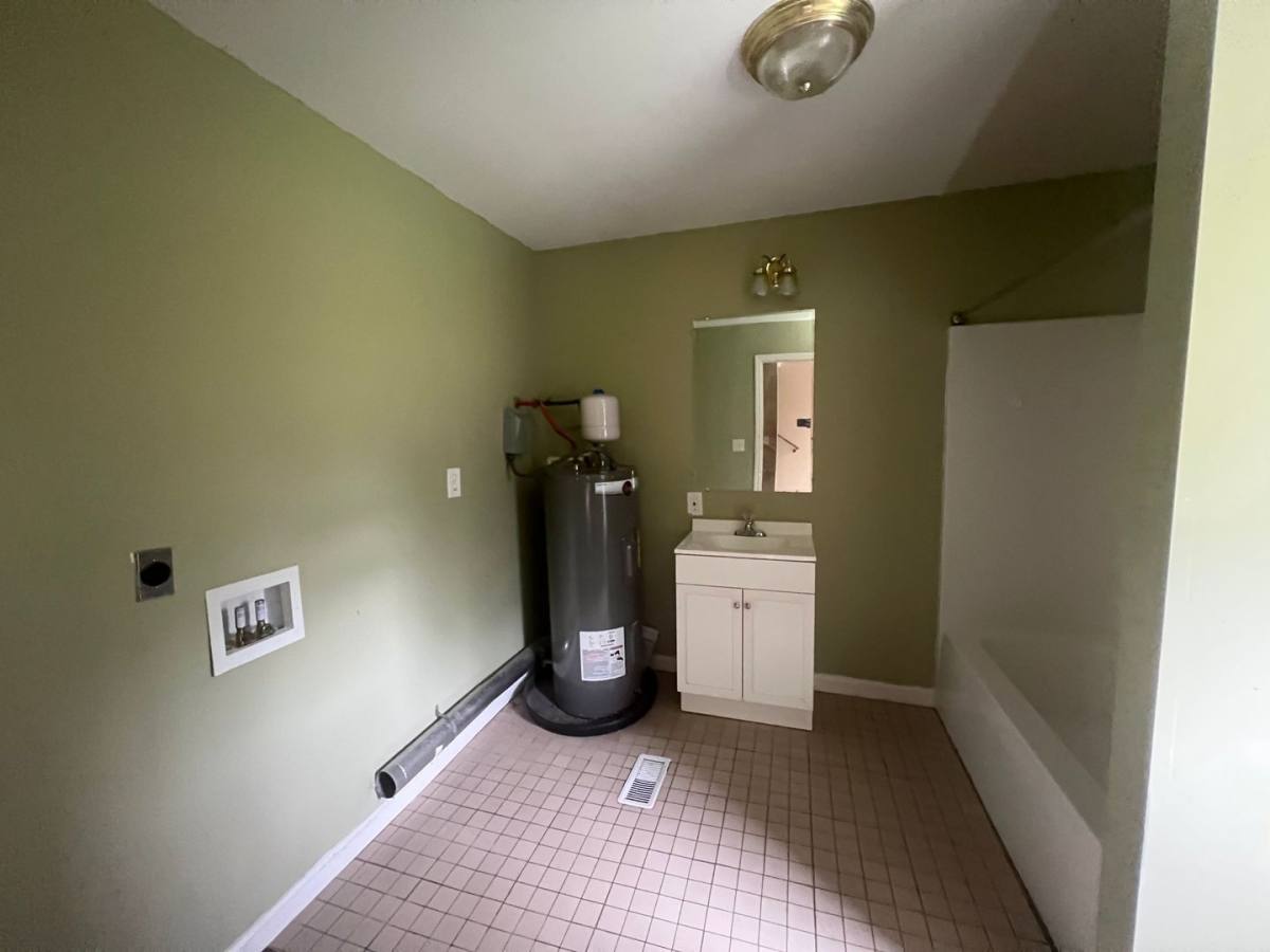 Apartment for rent at 215 Brian Dr, Ardmore, AL 35739