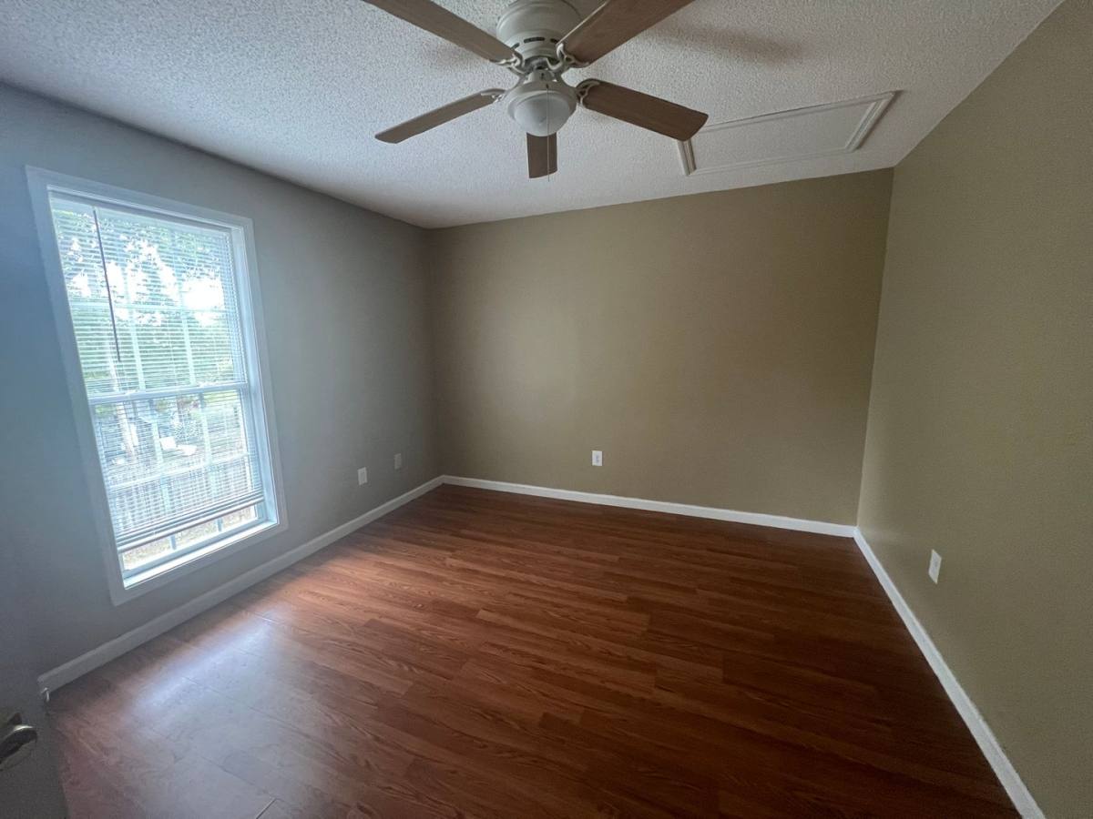 Apartment for rent at 215 Brian Dr, Ardmore, AL 35739