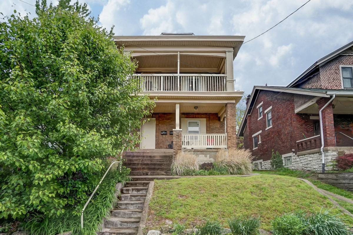 Apartment for rent at 350 Volkert Ave, Cincinnati, OH 45219