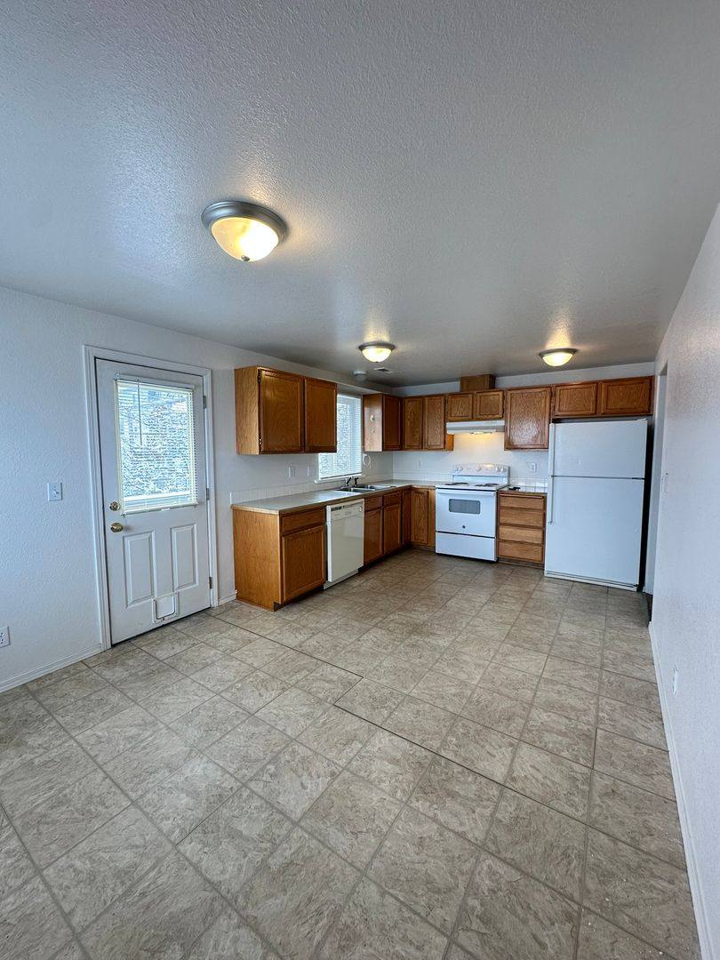 Apartment for rent at 1409 Maple St, Wenatchee, WA 98801