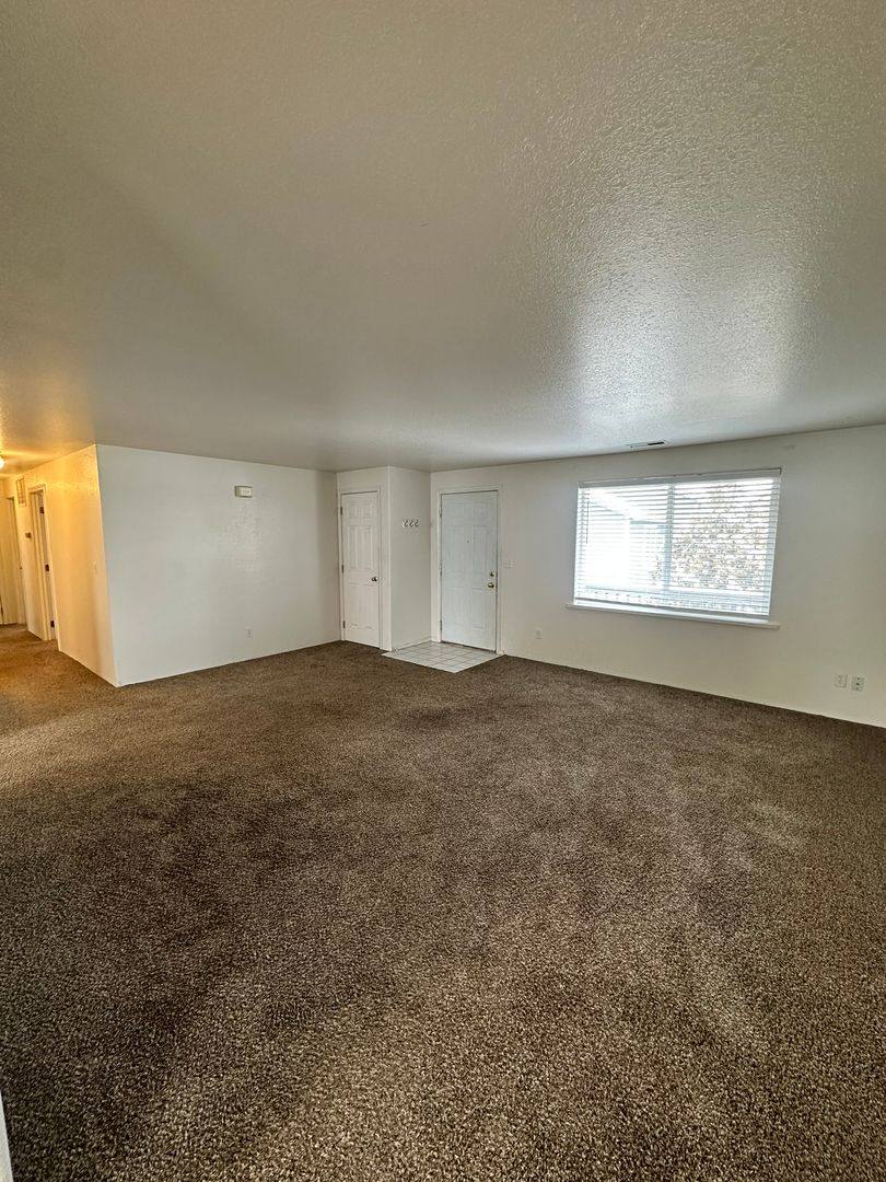 Apartment for rent at 1409 Maple St, Wenatchee, WA 98801