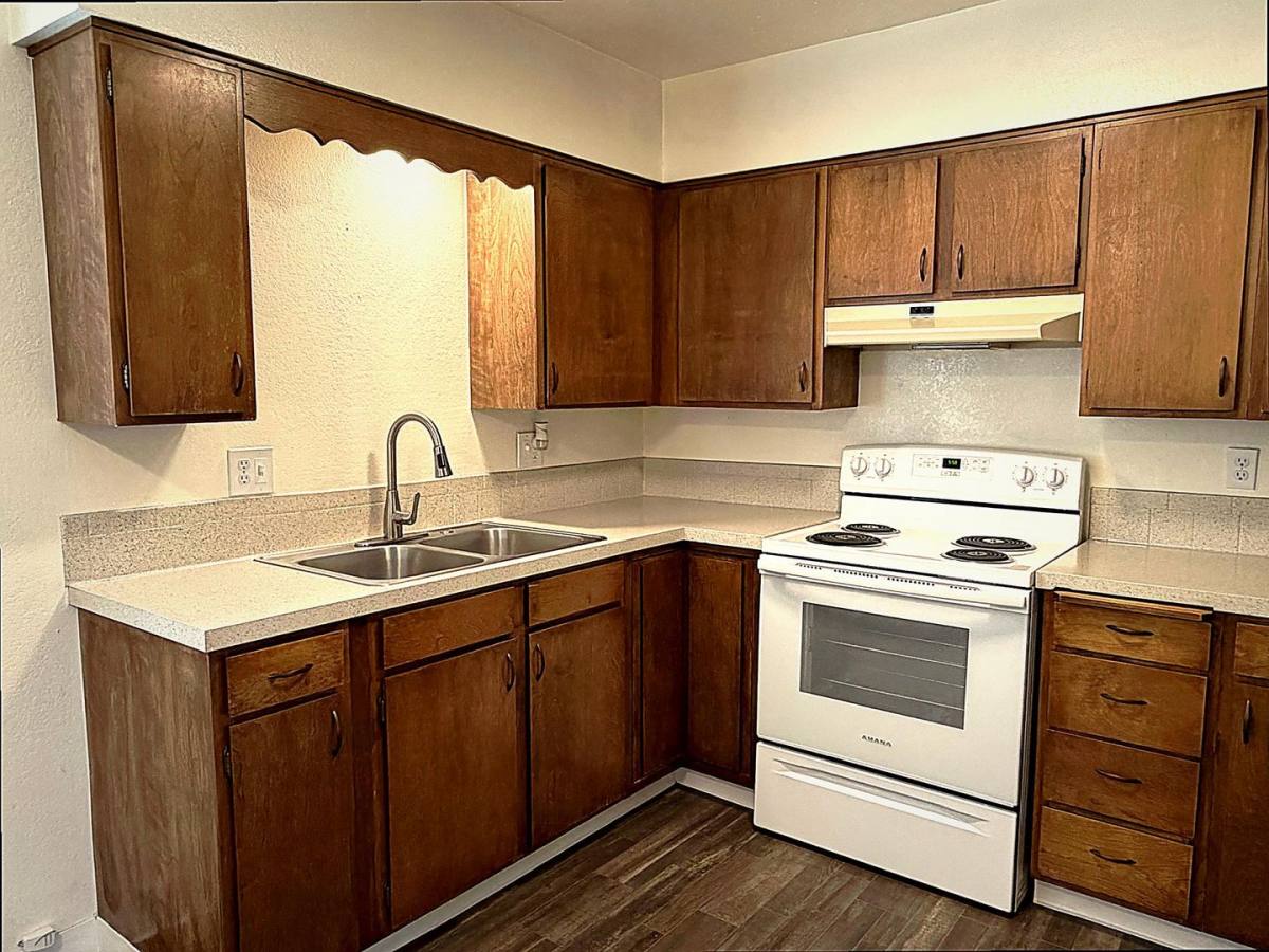 Apartment for rent at 201-218 N Park Ave, Fruitland, ID 83619