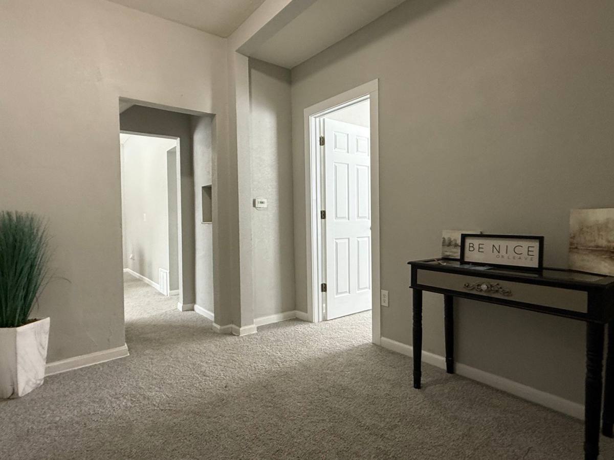 Apartment for rent at 1446 S 11th St, Lincoln, NE 68502
