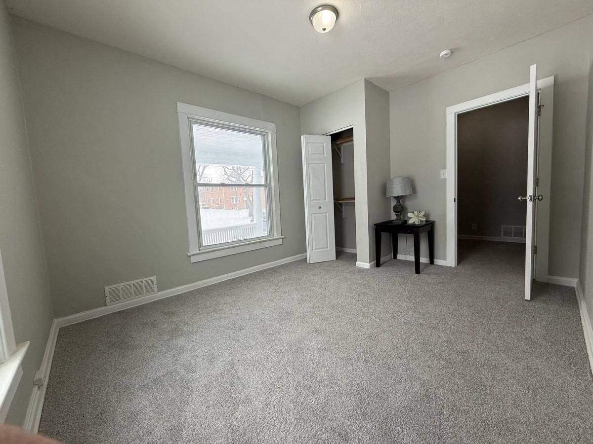 Apartment for rent at 1446 S 11th St, Lincoln, NE 68502