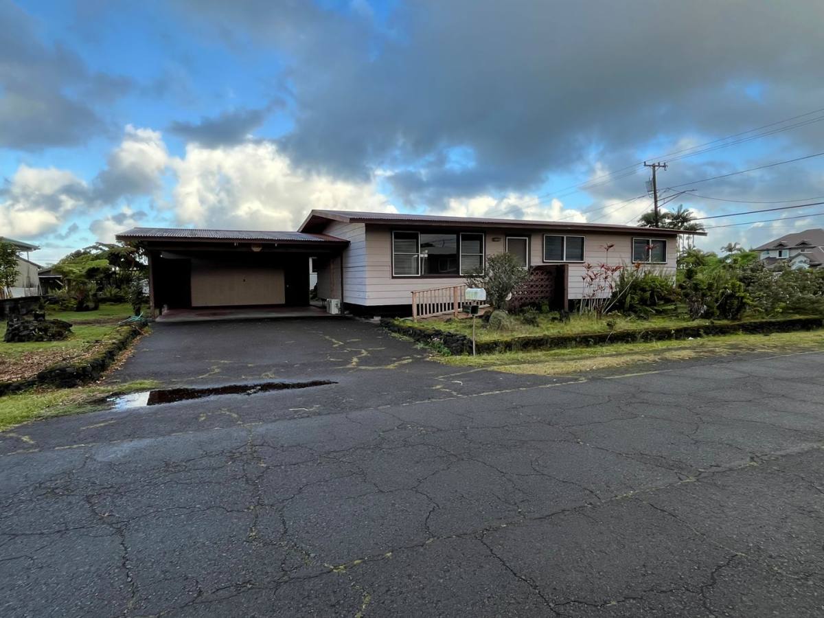 House for rent at 6 Hanohano St, Hilo, HI 96720