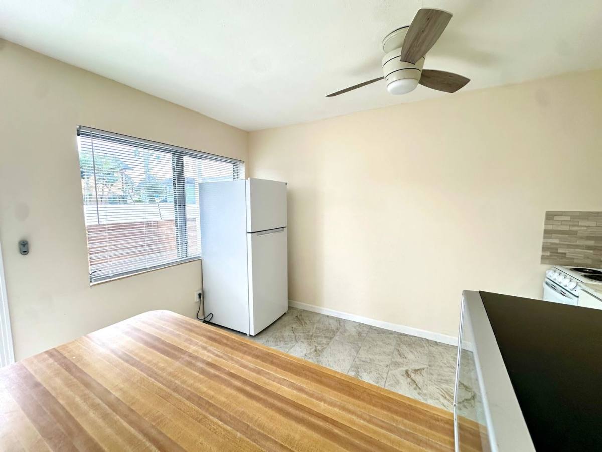 Apartment for rent at 2035 Edgewater Dr, Clearwater, FL 33755