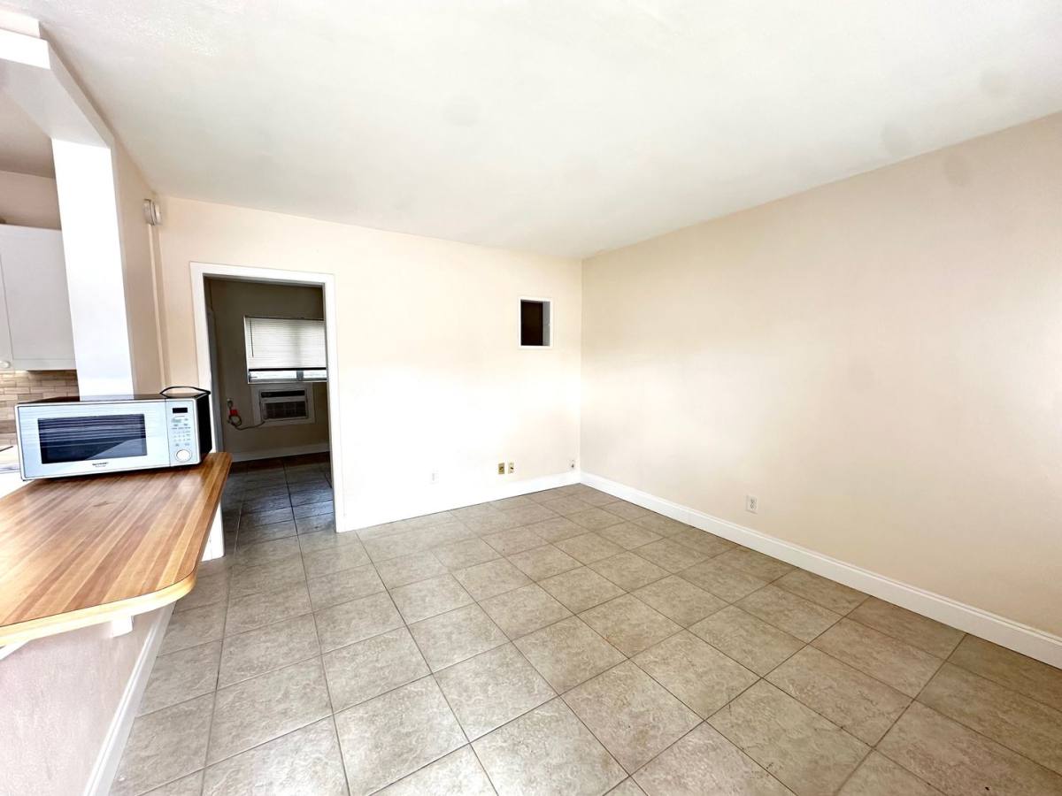 Apartment for rent at 2035 Edgewater Dr, Clearwater, FL 33755
