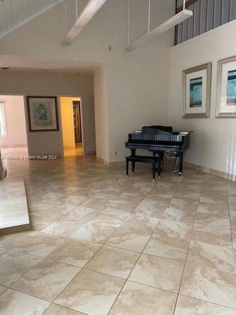 House for rent at 4450 S Jog Rd, Lake Worth, FL 33467