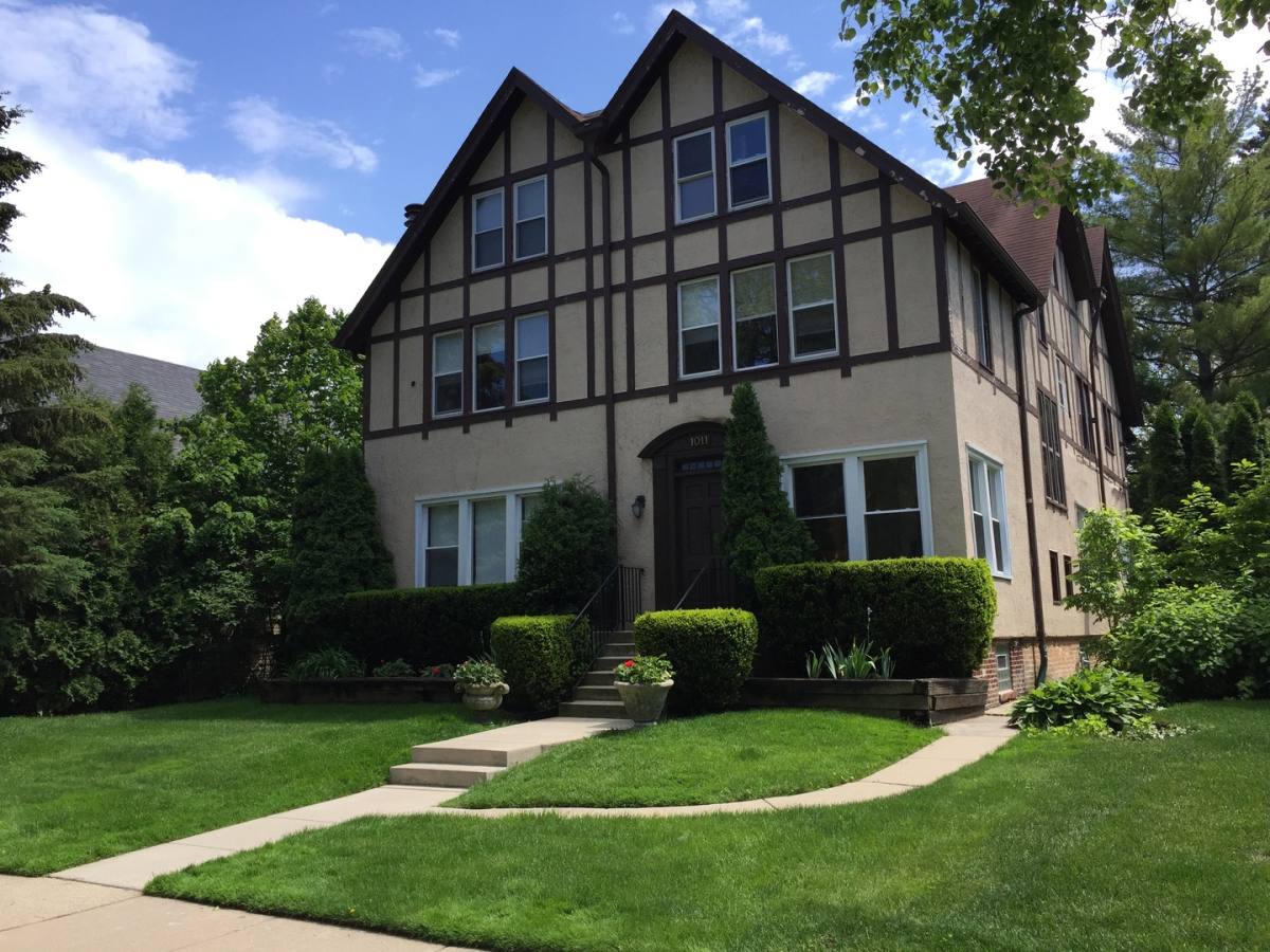 Apartment for rent at 1011 Central Il #SECOND Floor, Wilmette, IL 60091