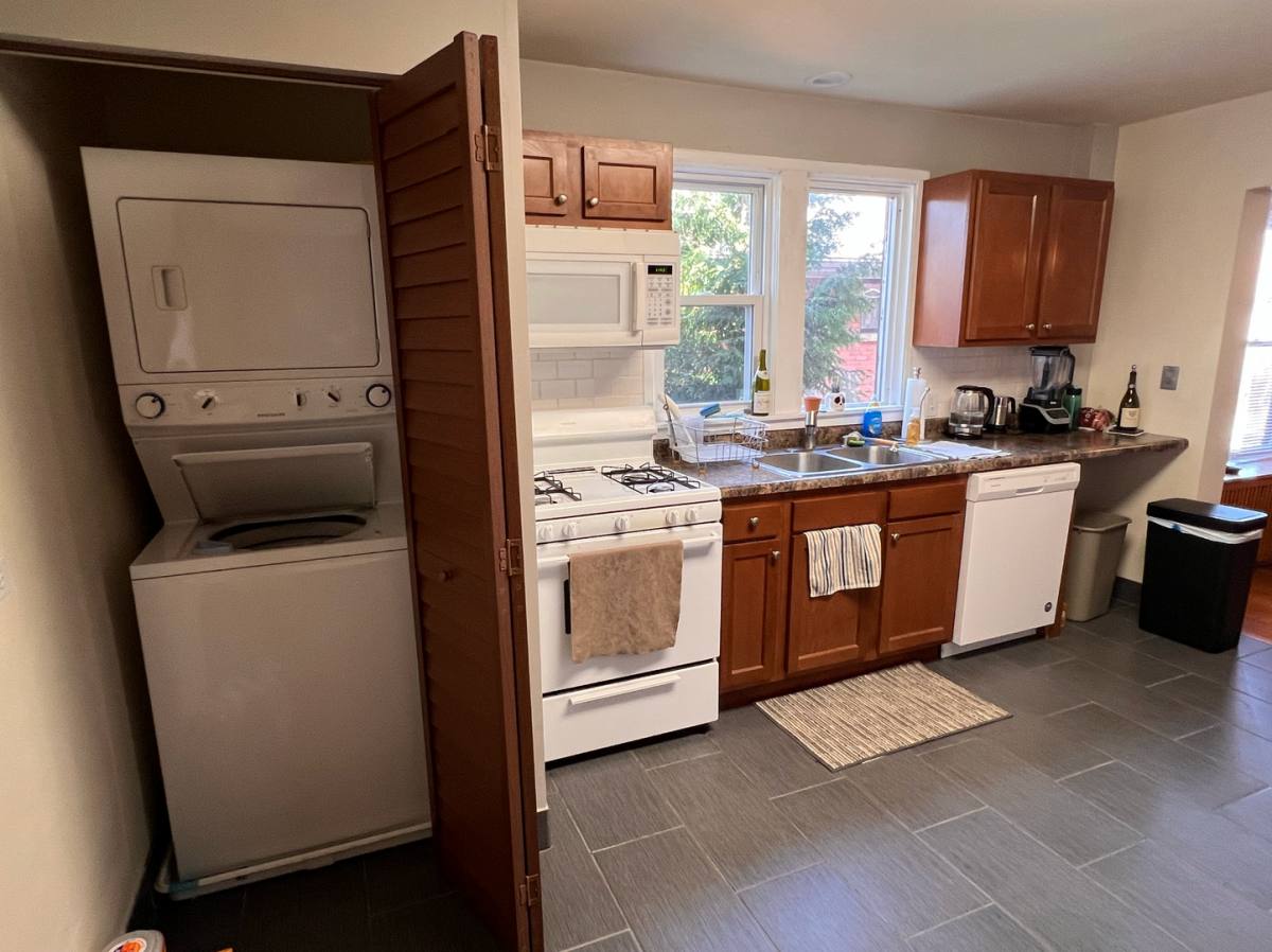 Apartment for rent at 1011 Central Il #SECOND Floor, Wilmette, IL 60091
