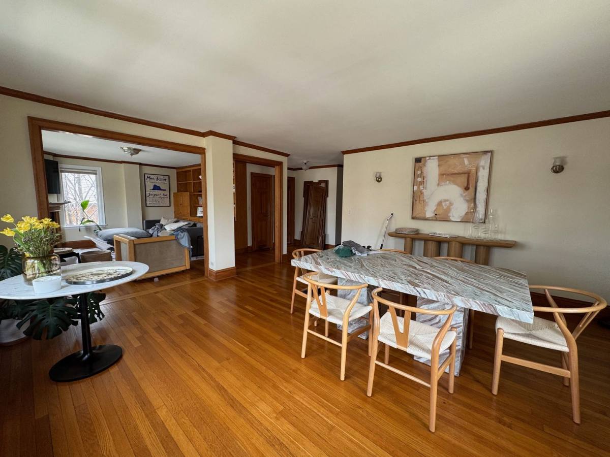 Apartment for rent at 1011 Central Il #SECOND Floor, Wilmette, IL 60091