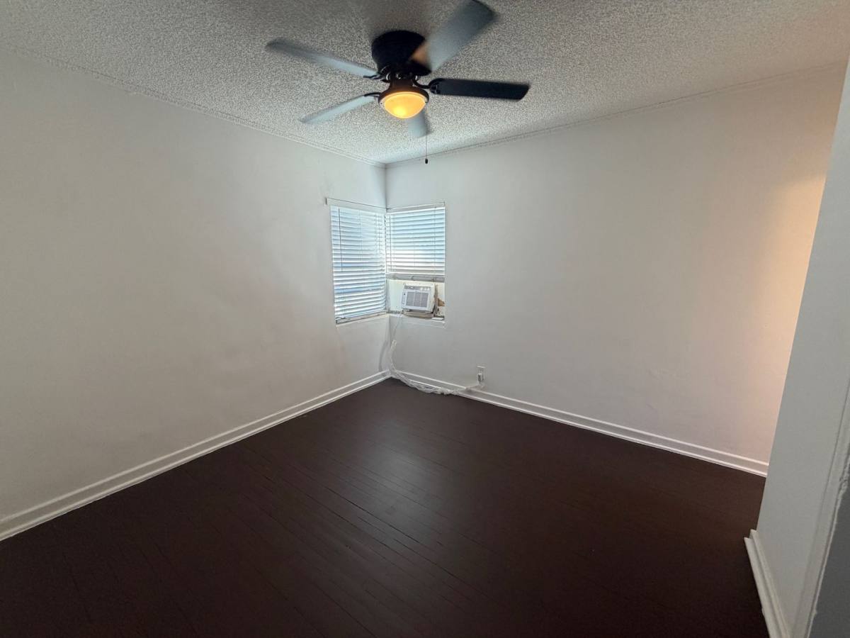 Apartment for rent at 511 - 526 6th Ave N, Lake Worth Beach, FL 33460