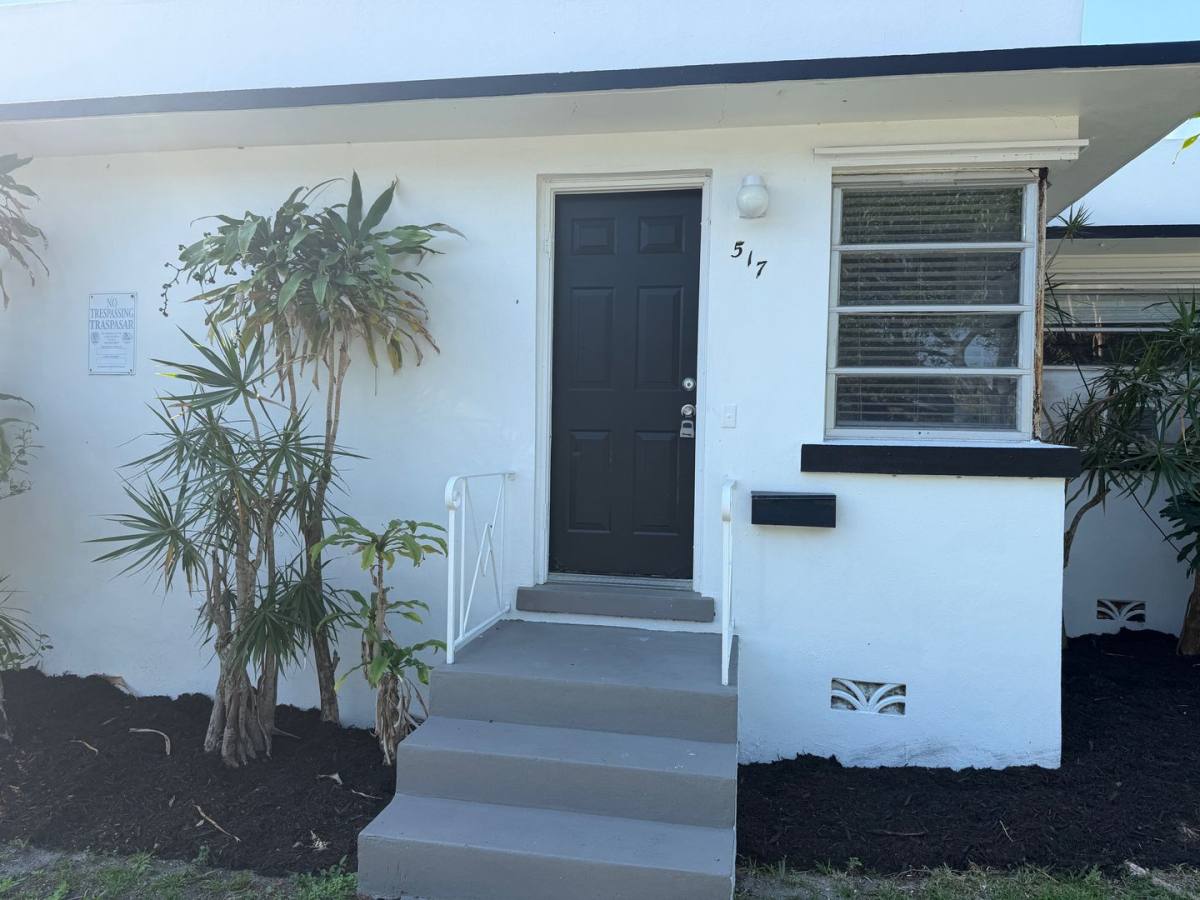 Apartment for rent at 511 - 526 6th Ave N, Lake Worth Beach, FL 33460