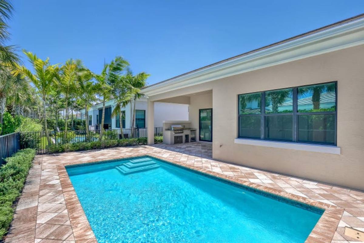 House for rent at 13501 Artisan Circle, Palm Beach Gardens, FL 33418