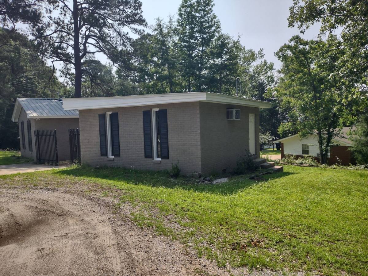 House for rent at 9209 Morgan Rd, Meridian, MS 39307