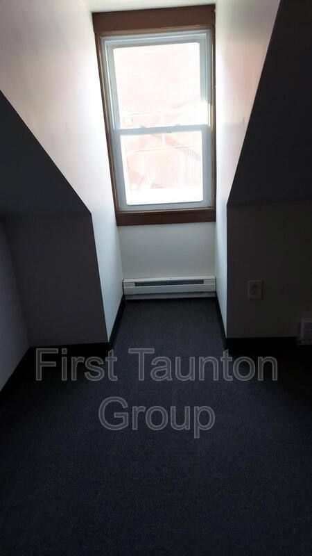 Townhouse for rent at 2 Union St #5, Taunton, MA 02780