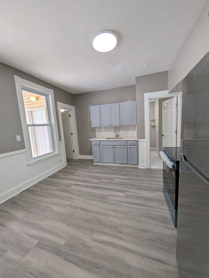 Apartment for rent at 47 Piedmont St, Worcester, MA 01610