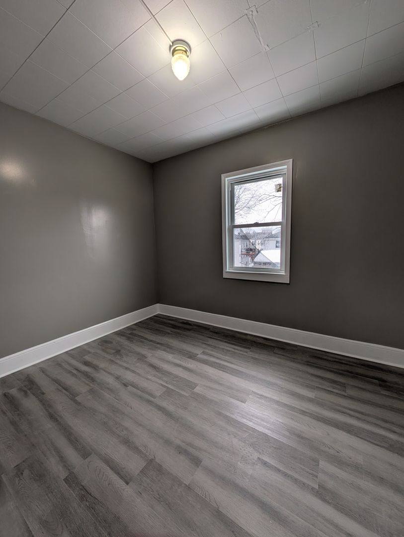 Apartment for rent at 47 Piedmont St, Worcester, MA 01610
