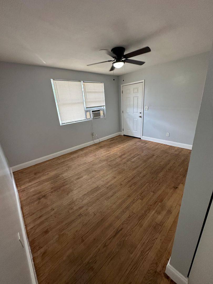 Apartment for rent at 2100 Palafox St, Jacksonville, FL 32209