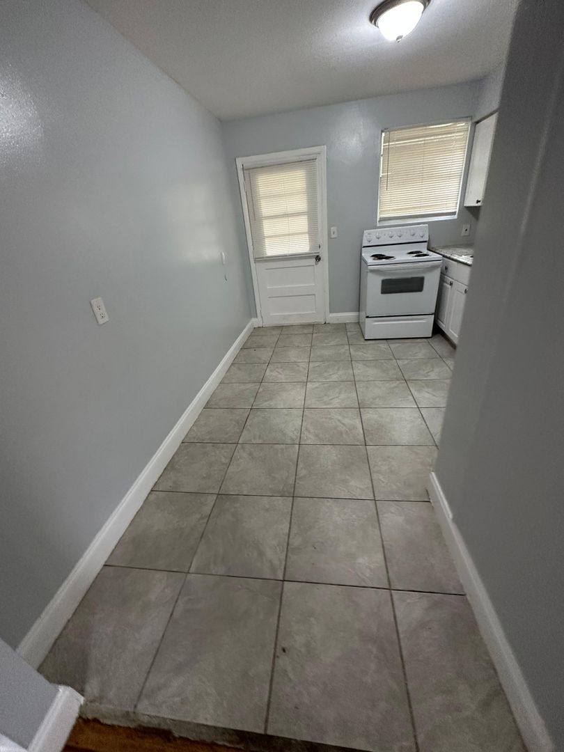 Apartment for rent at 2100 Palafox St, Jacksonville, FL 32209