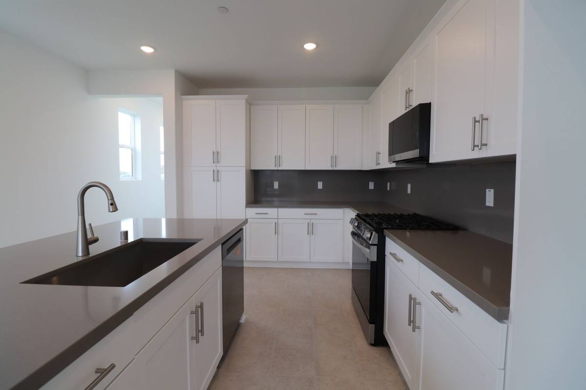 Apartment for rent at 1713 River Vista, Lompoc, CA 93436