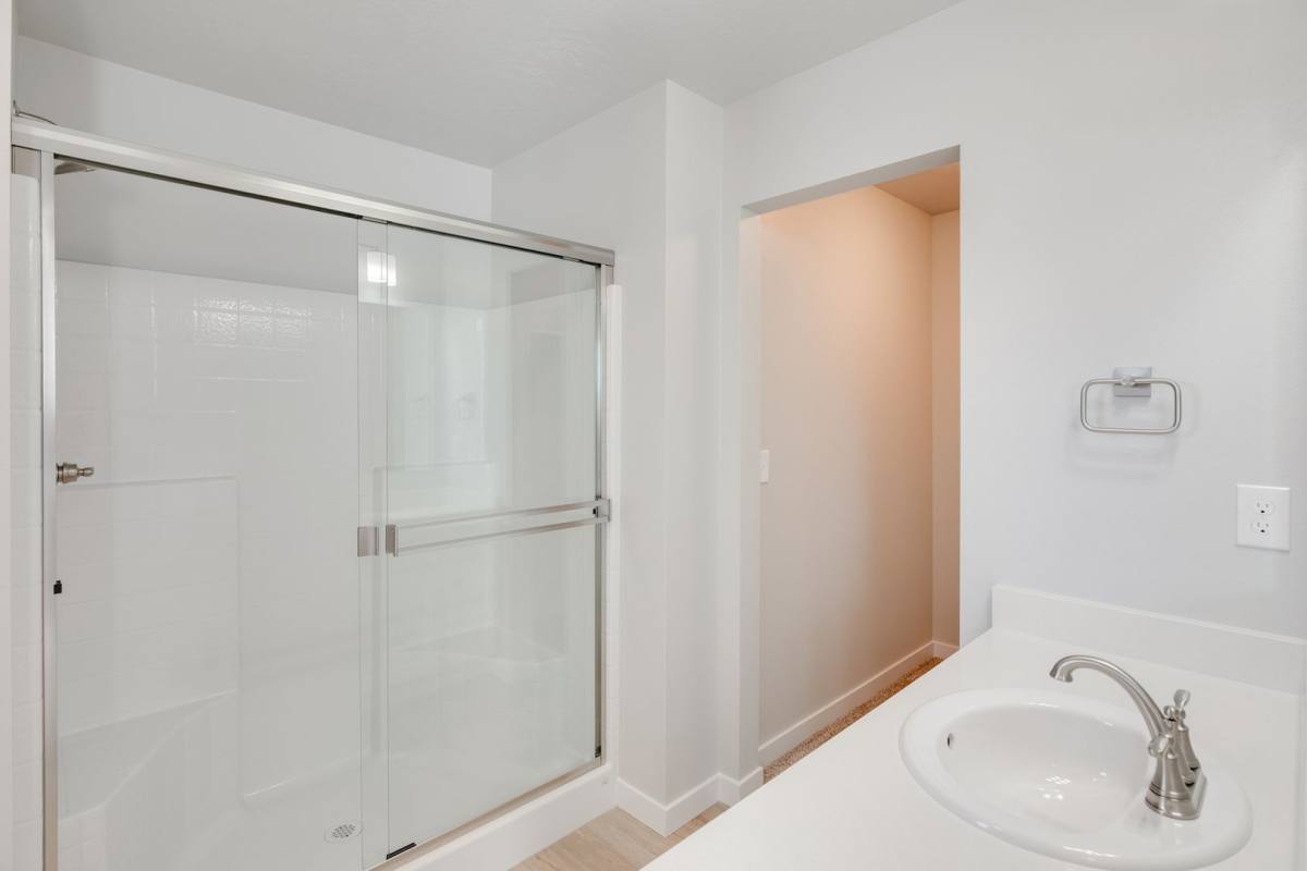 Townhouse for rent at 335 S Riggs Springs Ave, Meridian, ID 83642