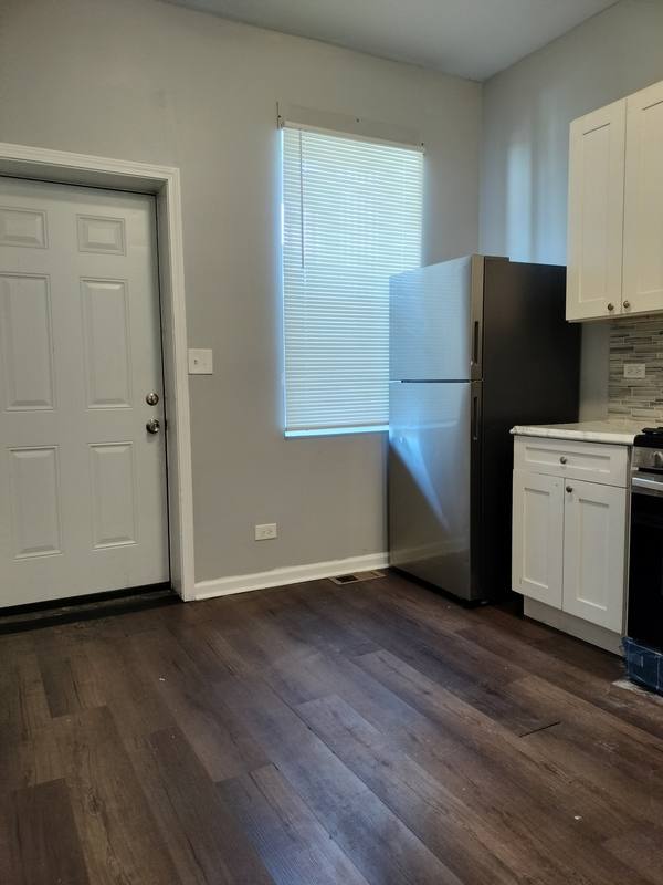 Apartment for rent at 5725 S Green St #1, Chicago, IL 60621