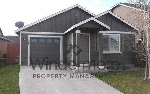 House for rent at 1233 SW Carver St, College Place, WA 99324