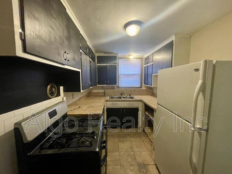 Apartment for rent at 2419 Plymouth Ave N #2, Minneapolis, MN 55411