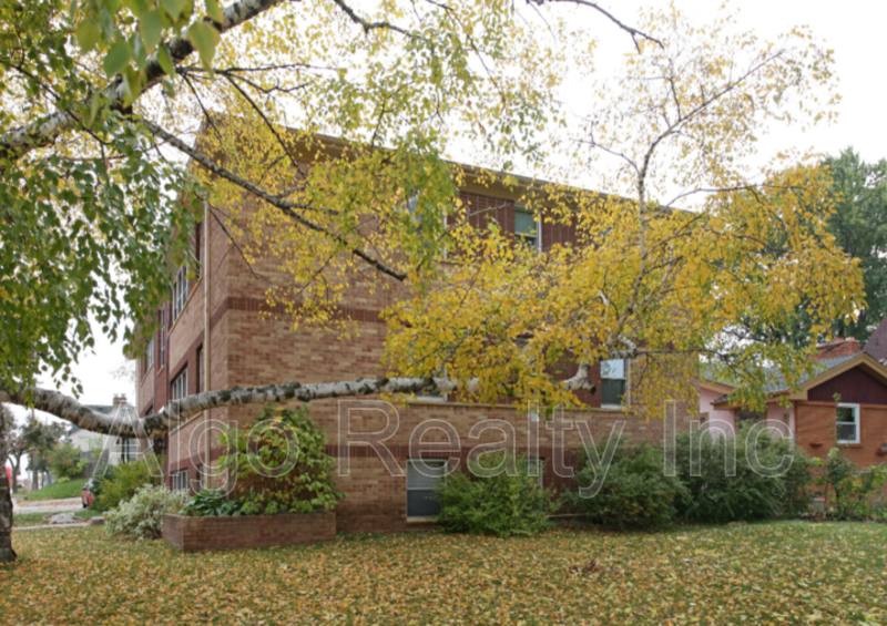 Apartment for rent at 2419 Plymouth Ave N #2, Minneapolis, MN 55411