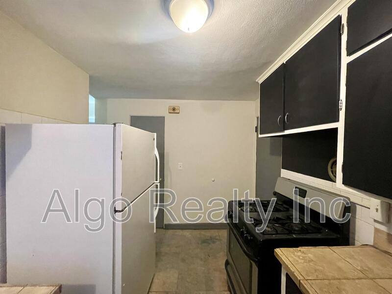 Apartment for rent at 2419 Plymouth Ave N #2, Minneapolis, MN 55411