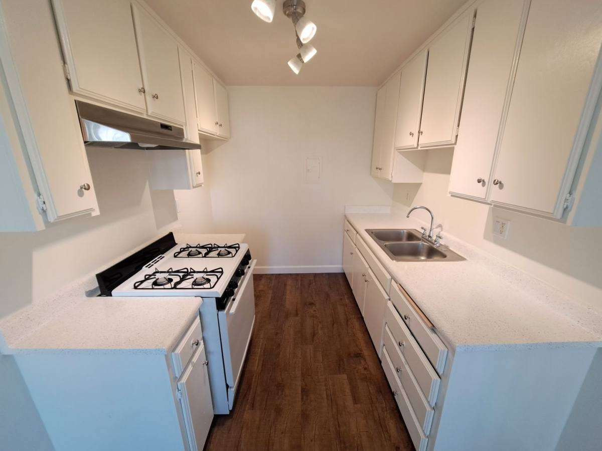 Apartment for rent at 10500 Westminster Ave, Garden Grove, CA 92843