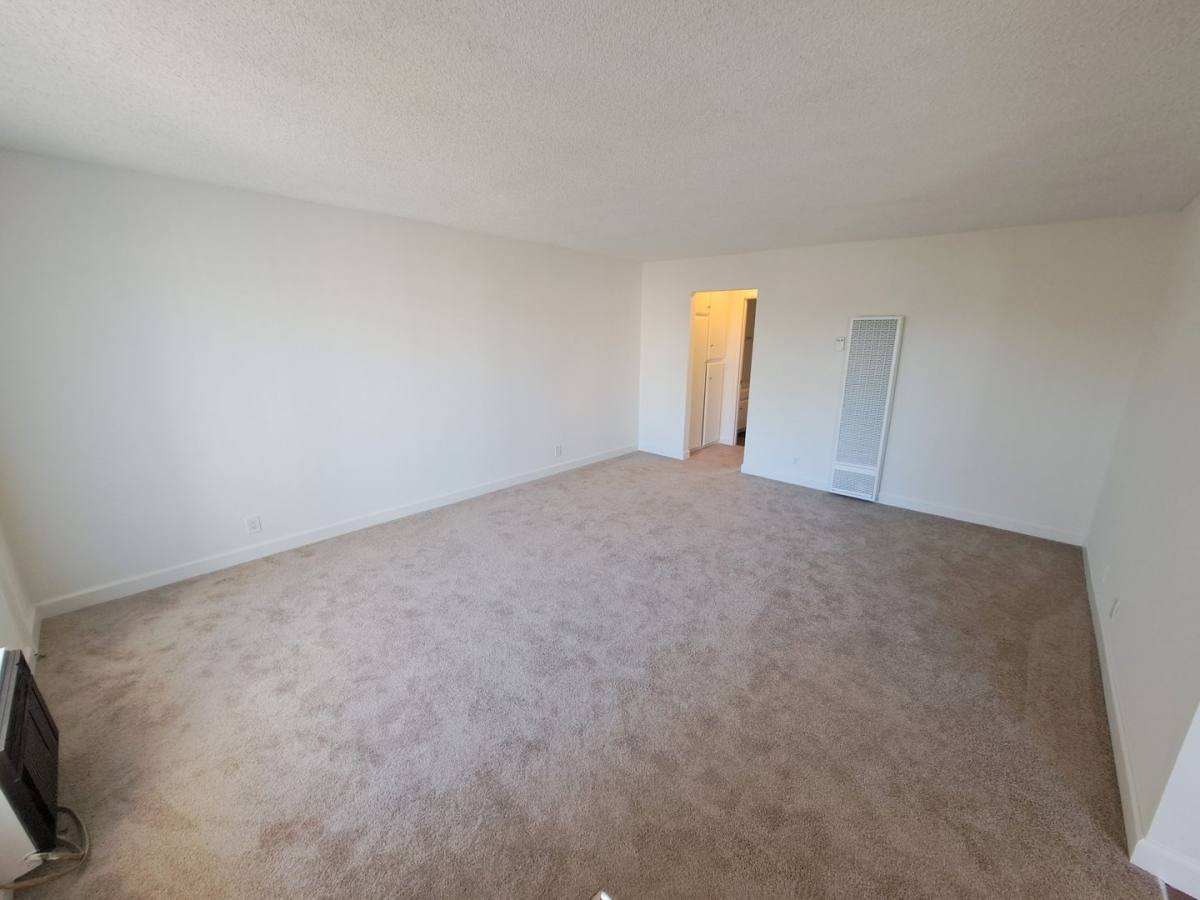 Apartment for rent at 10500 Westminster Ave, Garden Grove, CA 92843