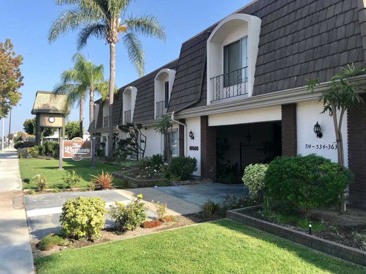 Apartment for rent at 10500 Westminster Ave, Garden Grove, CA 92843