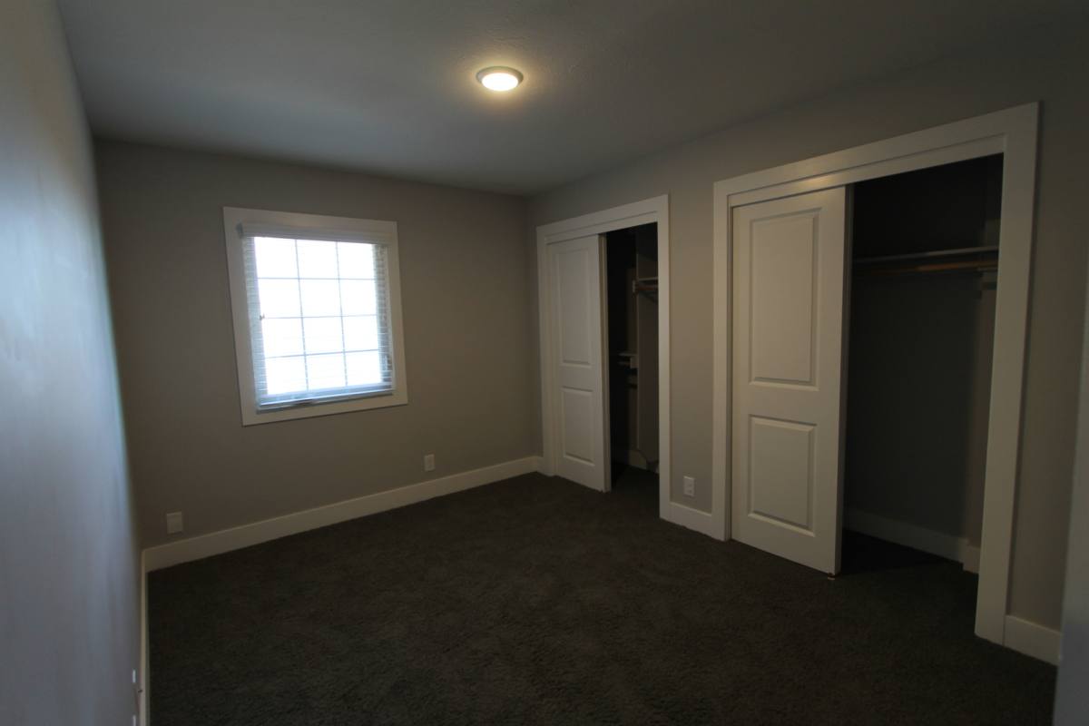 Apartment for rent at 1133 Park Ave, Omaha, NE 68105