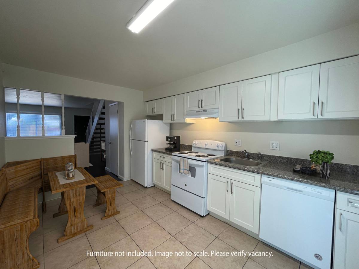 Townhouse for rent at 764 E Swain Rd, Stockton, CA 95207