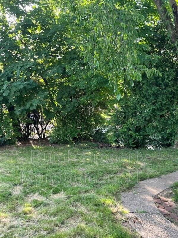Apartment for rent at 302 S 11th St, Indiana, PA 15701