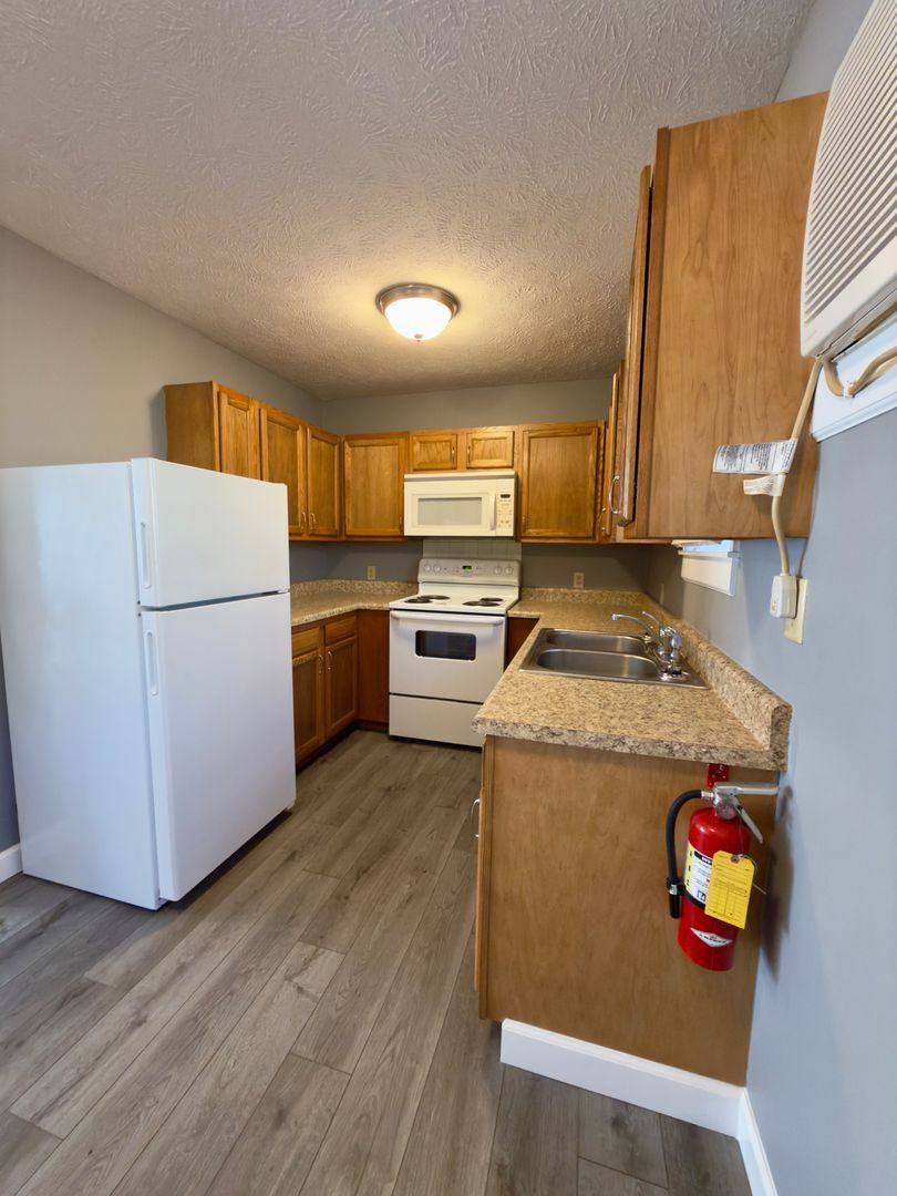 Apartment for rent at 51 W 3rd St, Newburg, MO 65550