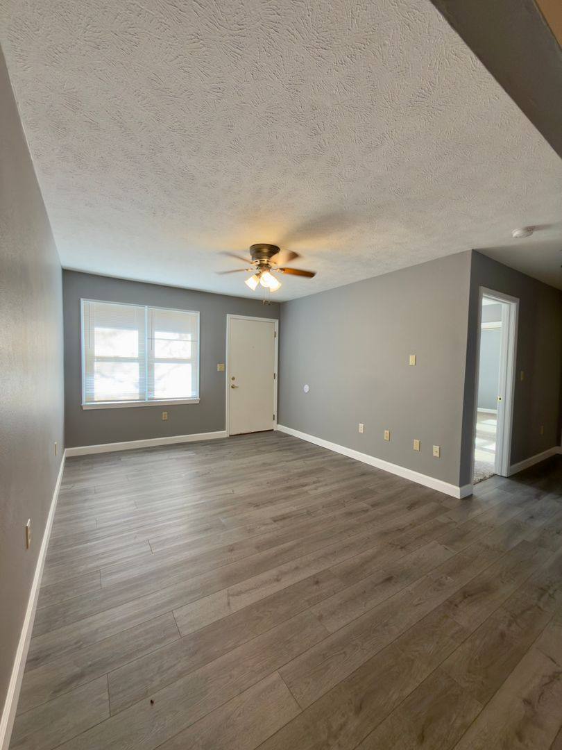 Apartment for rent at 51 W 3rd St, Newburg, MO 65550