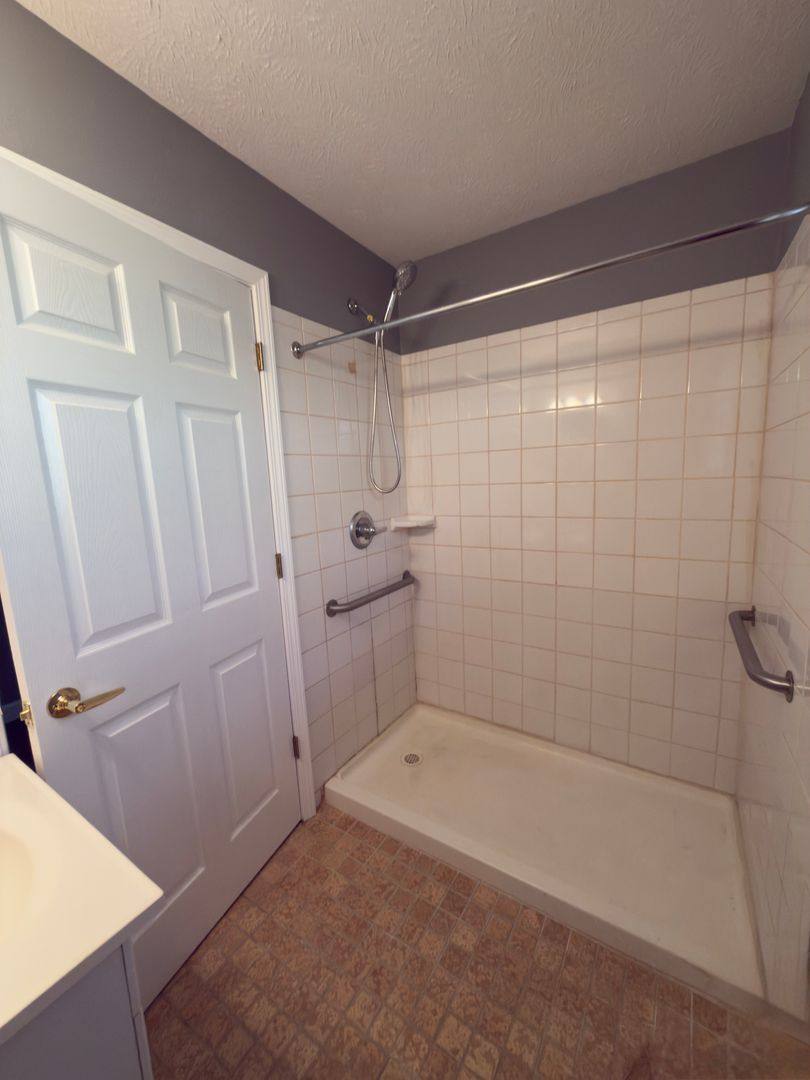 Apartment for rent at 51 W 3rd St, Newburg, MO 65550