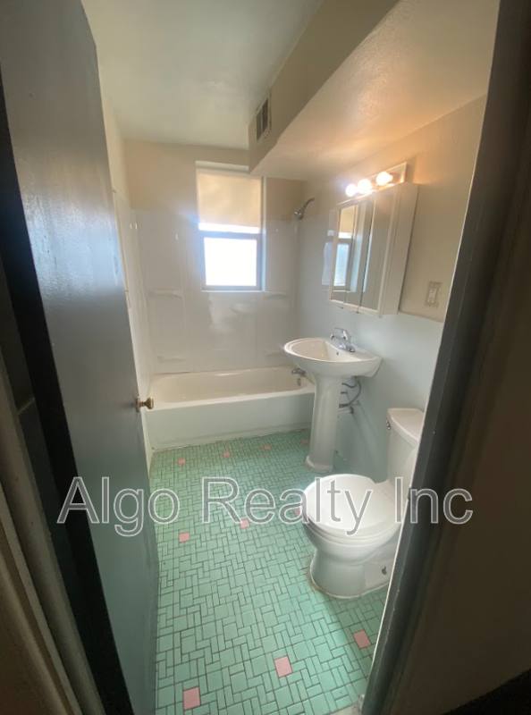 Apartment for rent at 2419 Plymouth Ave N #1, Minneapolis, MN 55411