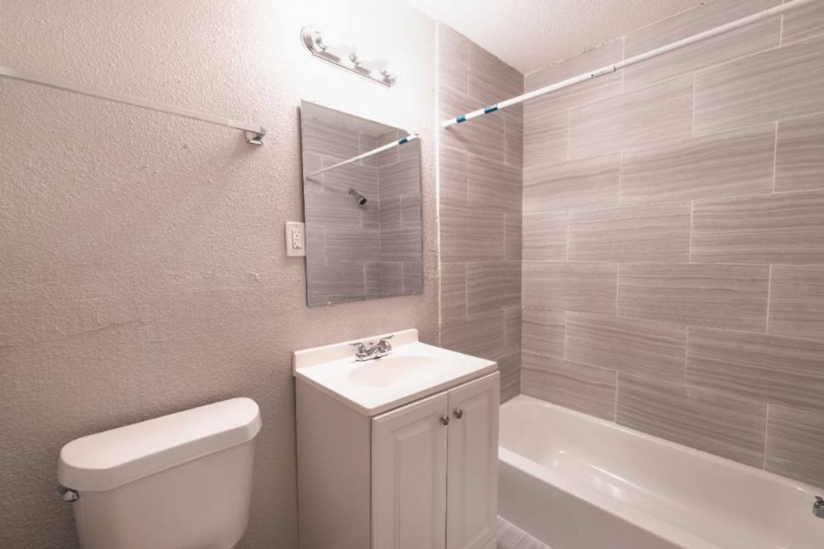 Apartment for rent at 4427 Knight Arnold Rd, Memphis, TN 38118