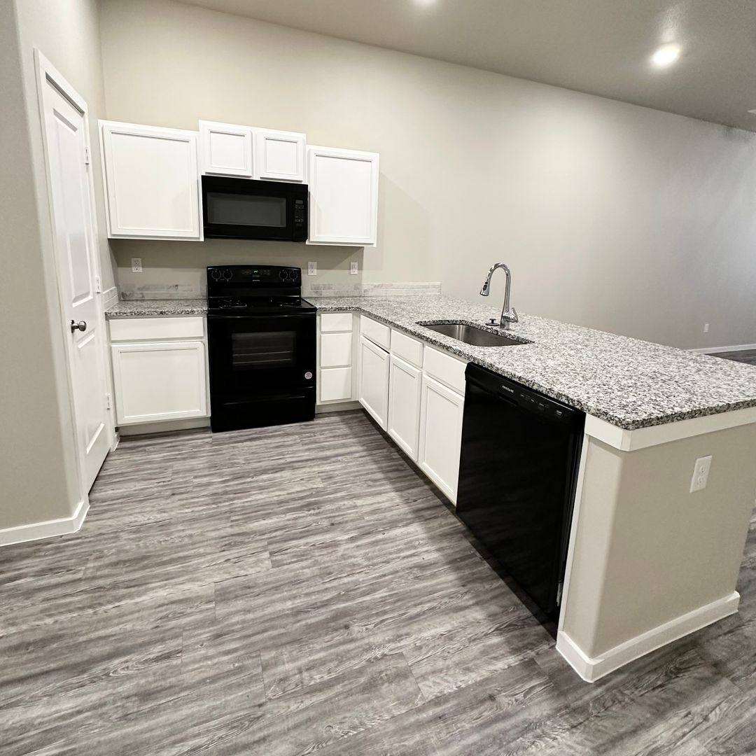 Townhouse for rent at 2106 N Ave, Lubbock, TX 79403