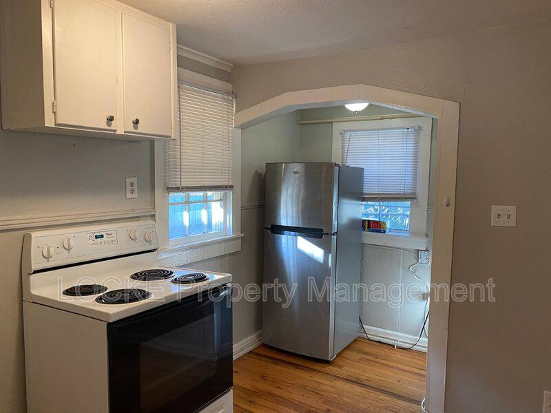 Apartment for rent at 3132 Greene Ave #C, Fort Worth, TX 76109