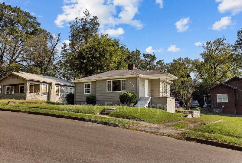 House for rent at 2301 27th St W, Birmingham, AL 35208